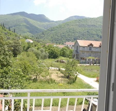 Apartments Dosljak Тиват Экстерьер фото