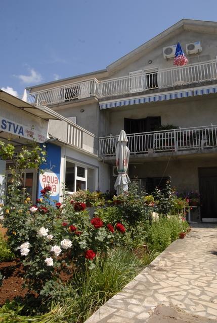 Apartments Dosljak Тиват Экстерьер фото