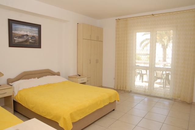 Apartments Dosljak Тиват Экстерьер фото